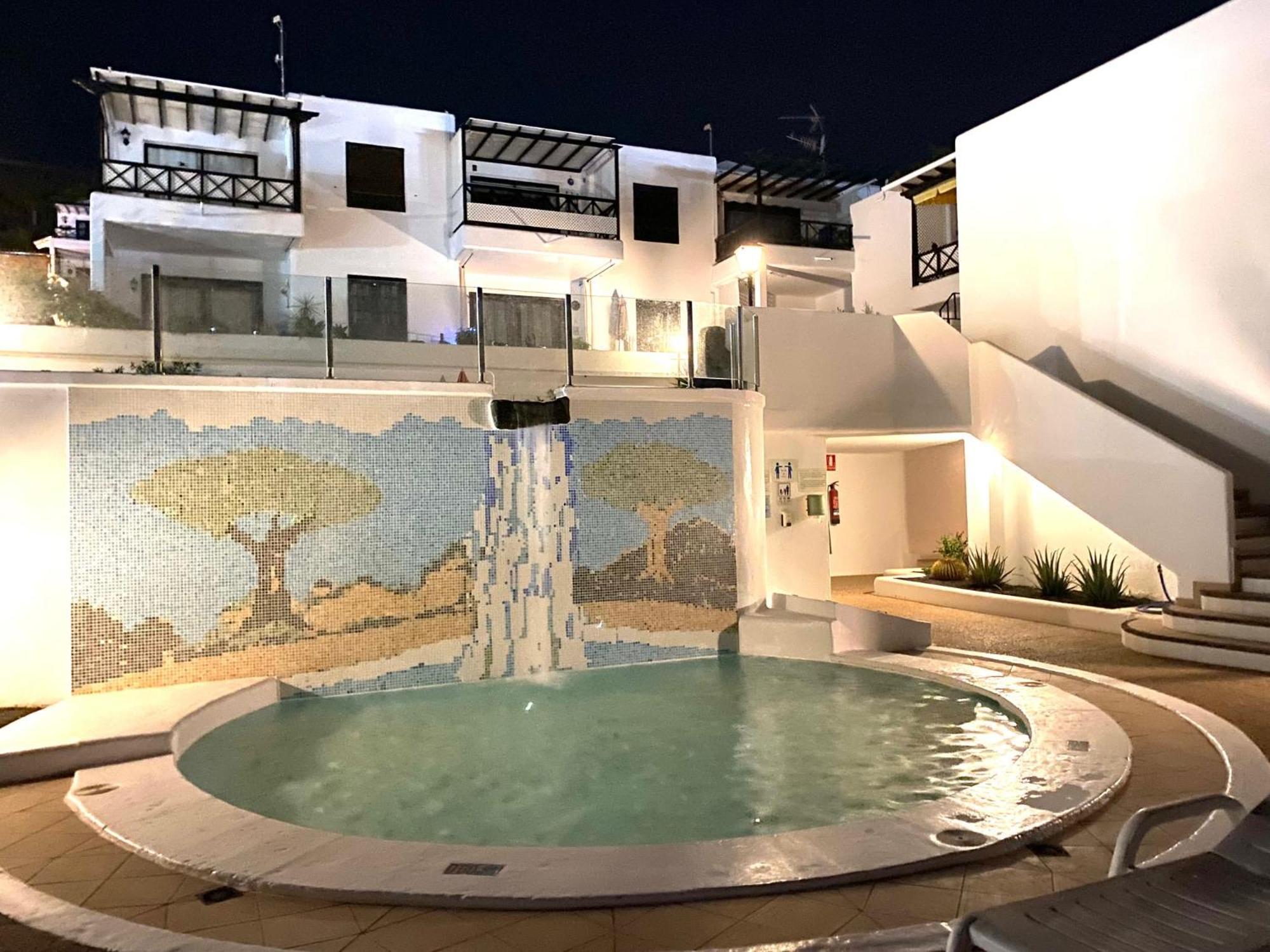 Apartamentos Los Dragos Puerto del Carmen  Exteriör bild